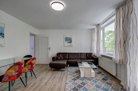 https://www.mrlodge.com/rent/3-room-apartment-munich-bogenhausen-9880