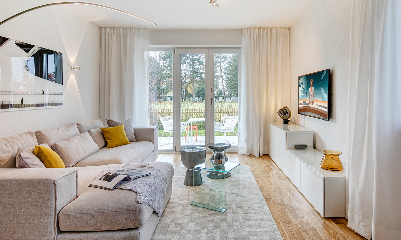 Real Estate Agency [Mr. Lodge]